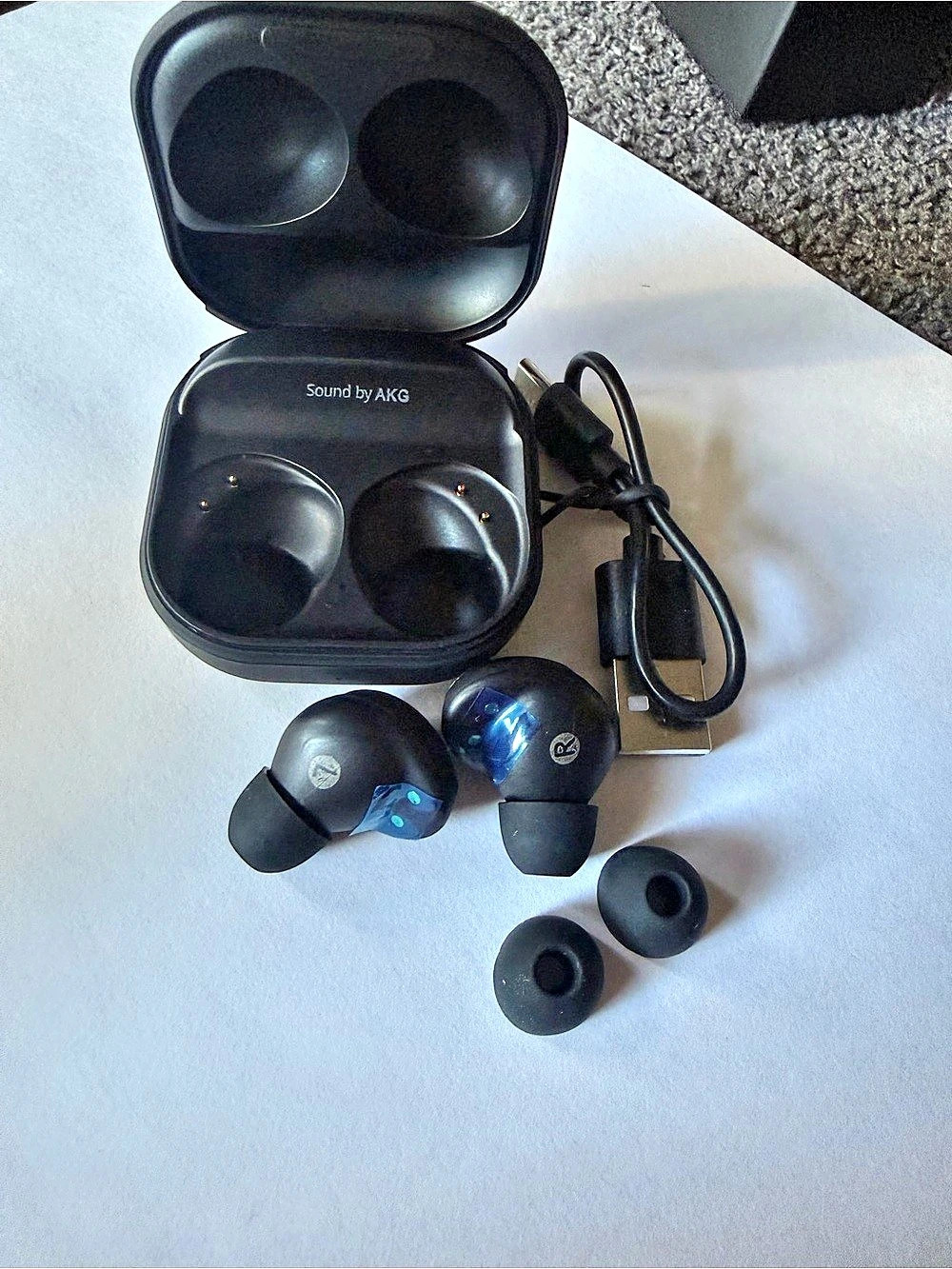 Buds2 Pro Wireless Earbud Headphones in Black